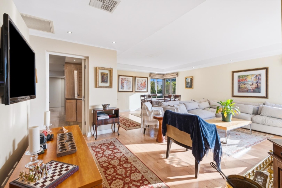 4 Bedroom Property for Sale in Fresnaye Western Cape